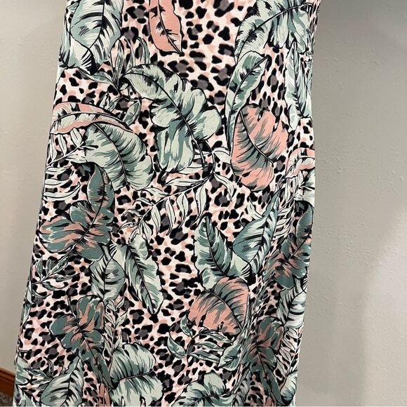 Balance Collection tropical print halter mini dress size medium - Picture 3 of 9